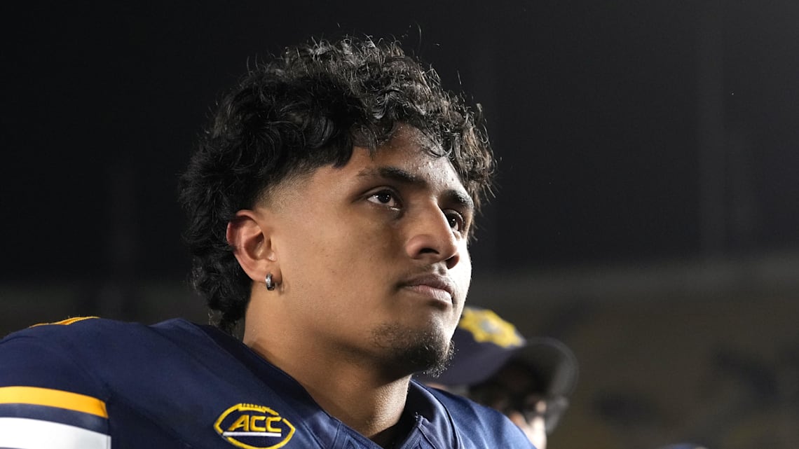 Cal quarterback Jaron-Keawe Sagapolutele Hawaii Bowl California vs Hawaii betting pick Christmas Eve 2025