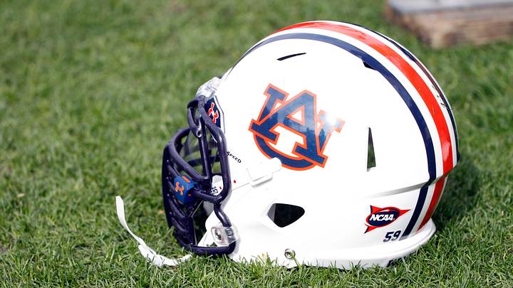 Auburn recruiting has been on fire as of late, and offensive line commitment Layton von Brandt solidified his pledge. Auburn recruiting has been on fire as of late, and offensive line commitment Layton von Brandt solidified his pledge.