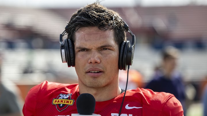 Jan 29, 2025; Mobile, AL, USA; National team quarterback Dillon Gabriel of Oregon (8) talks with media members after Senior Bowl practice at Hancock Whitney Stadium. Jan 29, 2025; Mobile, AL, USA; National team quarterback Dillon Gabriel of Oregon (8) talks with media members after Senior Bowl practice at Hancock Whitney Stadium.