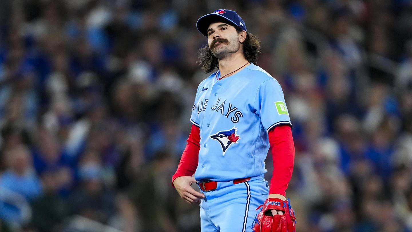 Blue Jays' Injury Woes Continue as Dylan Cease, Vladimir Guerrero Jr. Exit Early