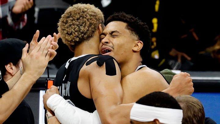 Keldon Johnson, Jeremy Sochan