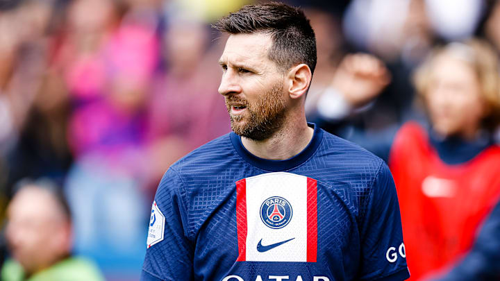 Lionel Messi n'était pas présent ce lundi au Camp des Loges pour l'entraînement des Parisiens. 