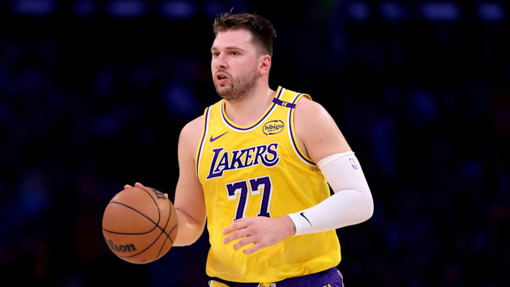 Doncic viene de anotar 37 puntos 