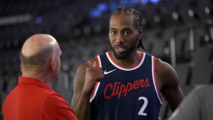 Leonard is hurt again. 