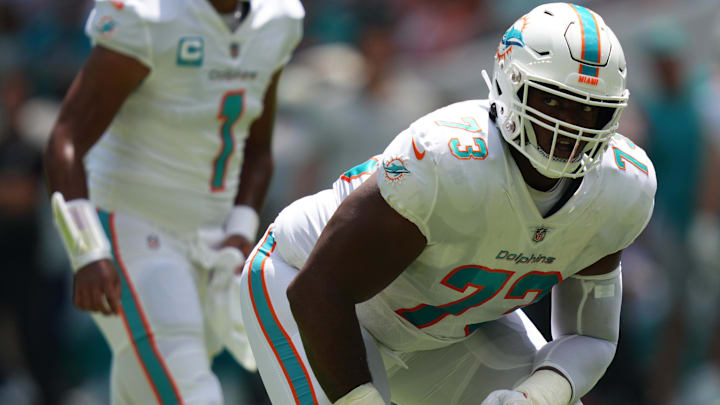 Sep 11, 2022; Miami Gardens, Florida, USA; Miami Dolphins guard Austin Jackson (73) lines up in