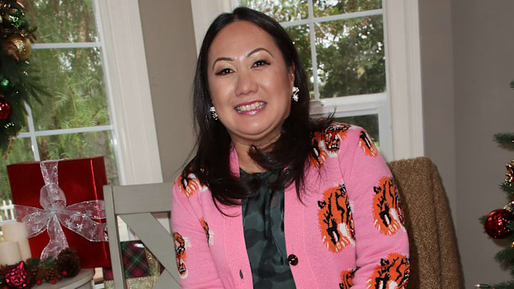 Celebrities Visit Hallmark's "Home & Family"
