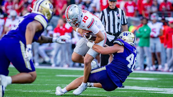 Jacob Lane sacks Ohio State quarterback Julian Sayin. Jacob Lane sacks Ohio State quarterback Julian Sayin.
