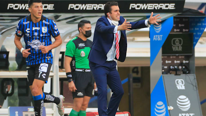 Chivas v Queretaro - Torneo Grita Mexico C22 Liga MX