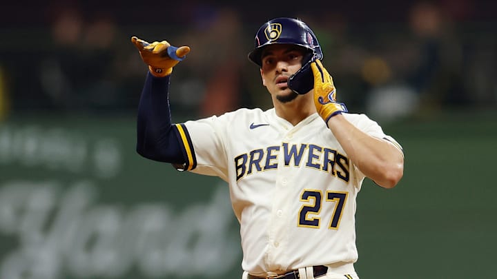Willy Adames podría salir de Milwaukee en la agencia libre
