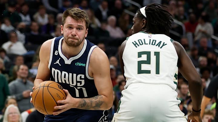 Dallas Mavericks v Milwaukee Bucks
