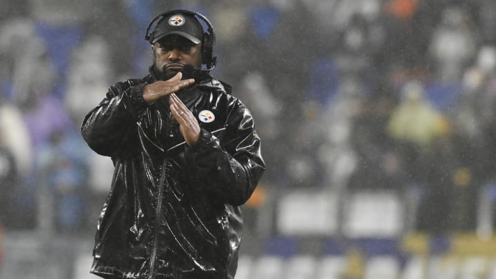 Jan 6, 2024; Baltimore, Maryland, USA; Pittsburgh Steelers head coach Mike Tomlin call time out during the second half against the Baltimore Ravens at M&T Bank Stadium. Mandatory Credit: Tommy Gilligan-USA TODAY Sports Jan 6, 2024; Baltimore, Maryland, USA; Pittsburgh Steelers head coach Mike Tomlin call time out during the second half against the Baltimore Ravens at M&T Bank Stadium. Mandatory Credit: Tommy Gilligan-USA TODAY Sports