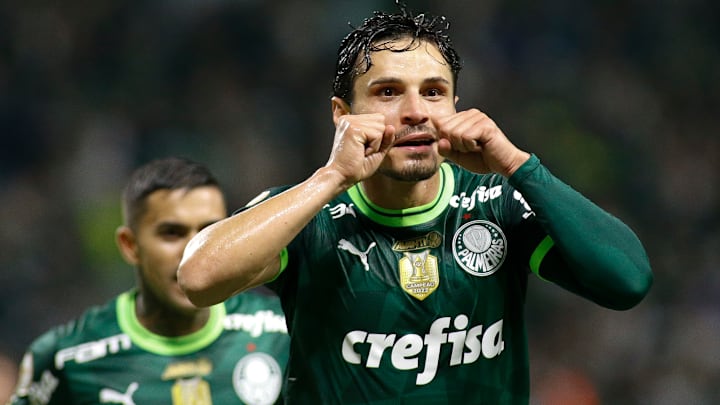 Raphael Veiga é um dos destaques do Palmeiras no Brasileirão