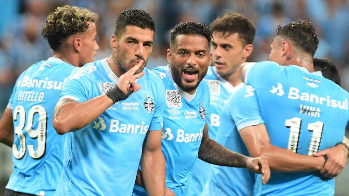 Suárez marcou mais um gol com a camisa do Grêmio na 2ª fase da Copa do Brasil.