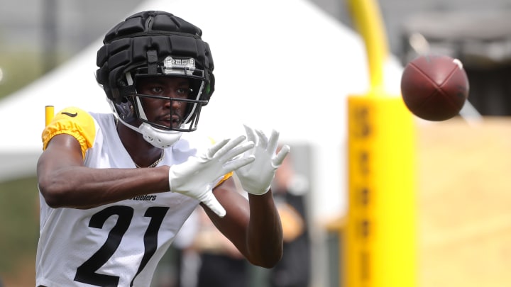 Jul 27, 2023; Latrobe, PA, USA; Pittsburgh Steelers wide receiver Hakeem Butler (21) participates in drills during training camp at Saint Vincent College. Mandatory Credit: Charles LeClaire-USA TODAY Sports Jul 27, 2023; Latrobe, PA, USA; Pittsburgh Steelers wide receiver Hakeem Butler (21) participates in drills during training camp at Saint Vincent College. Mandatory Credit: Charles LeClaire-USA TODAY Sports
