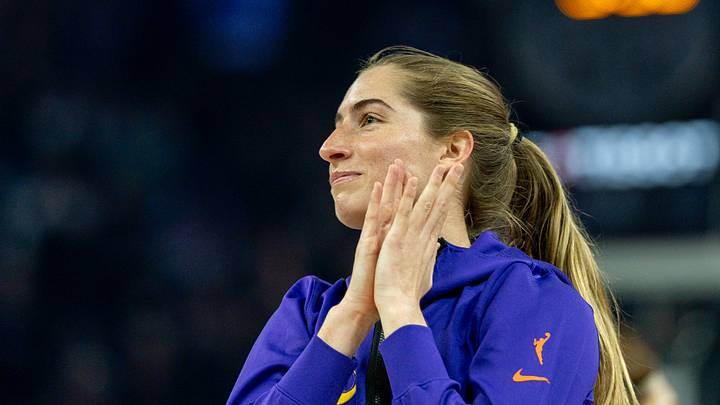 Jun 15, 2026; San Francisco, California, USA; Los Angeles Sparks guard Kate Martin (21) thanks the crowd for her welcome before the game against the Golden State Valkyries in a Commissioner’s Cup game at Chase Center. Mandatory Credit: Robert Kupbens-Imagn Images Jun 15, 2026; San Francisco, California, USA; Los Angeles Sparks guard Kate Martin (21) thanks the crowd for her welcome before the game against the Golden State Valkyries in a Commissioner’s Cup game at Chase Center. Mandatory Credit: Robert Kupbens-Imagn Images