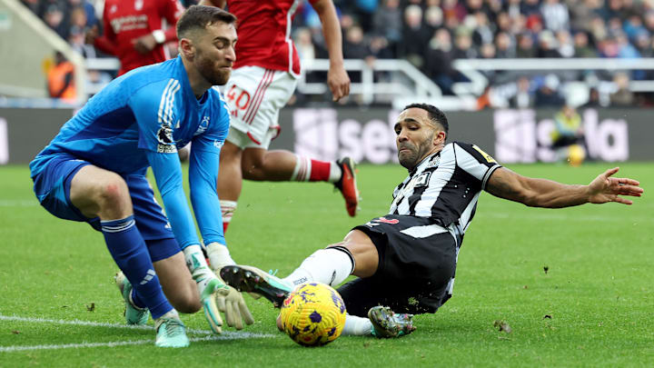 Newcastle United v Nottingham Forest - Premier League