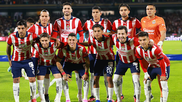 Chivas ha tenido un mercado de fichajes muy apagado al anunciar solamente la incorporación de José Castillo.