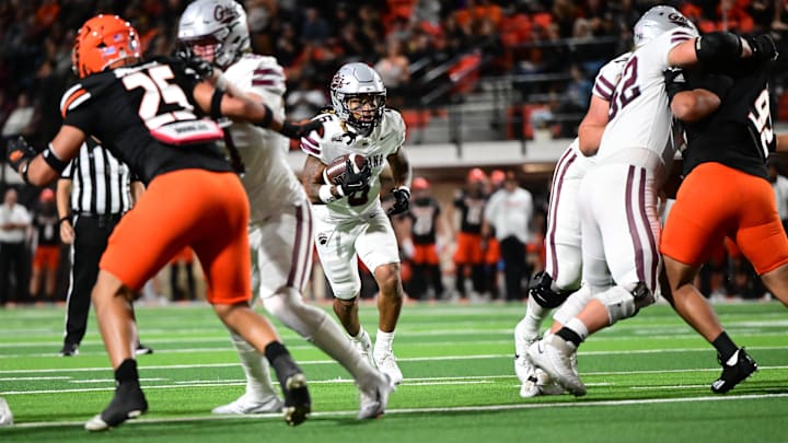 Montana wide receiver Michael Wortham (6)