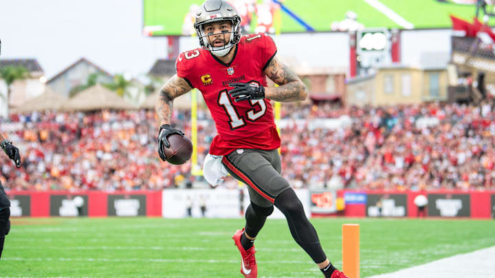 Dec 24, 2023; Tampa, Florida, USA;Tampa Bay Buccaneers wide receiver Mike Evans (13) catches the