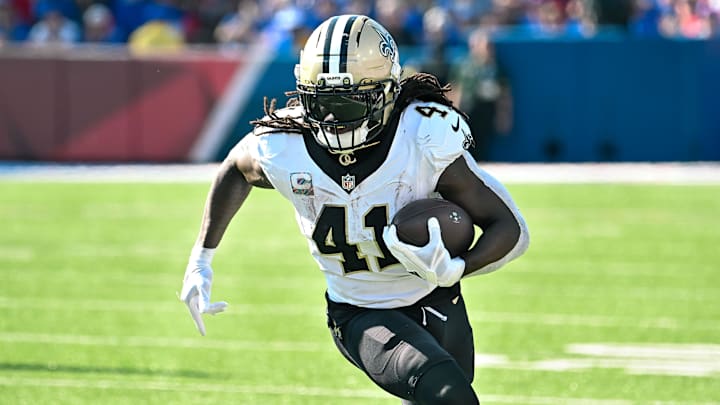 Bet the OVER on Alvin Kamara's rushing yards total against the Giants.