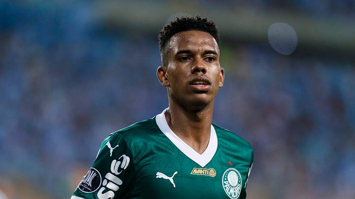 Estêvão foi poupado na Libertadores e deve voltar ao time do Palmeiras Estêvão foi poupado na Libertadores e deve voltar ao time do Palmeiras