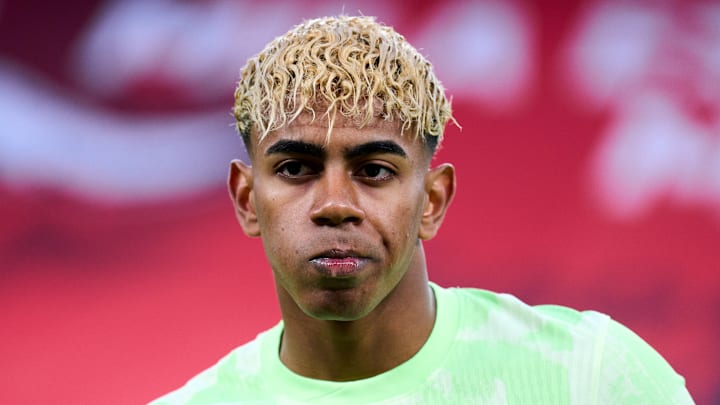 Yamal é denunciado por contratar pessoas com nanismo para festa de 18 anos