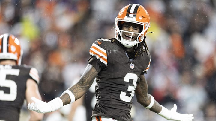 Cleveland Browns wide receiver Jerry Jeudy (3) argues for a penalty flag against the Miami Dolphins during the fourth quarter at Huntington Bank Field. 