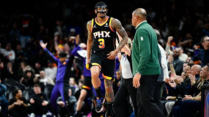 Milwaukee Bucks v Phoenix Suns