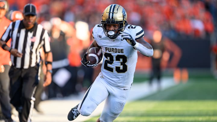 Purdue Boilermakers running back Reggie Love III (23) runs the ball