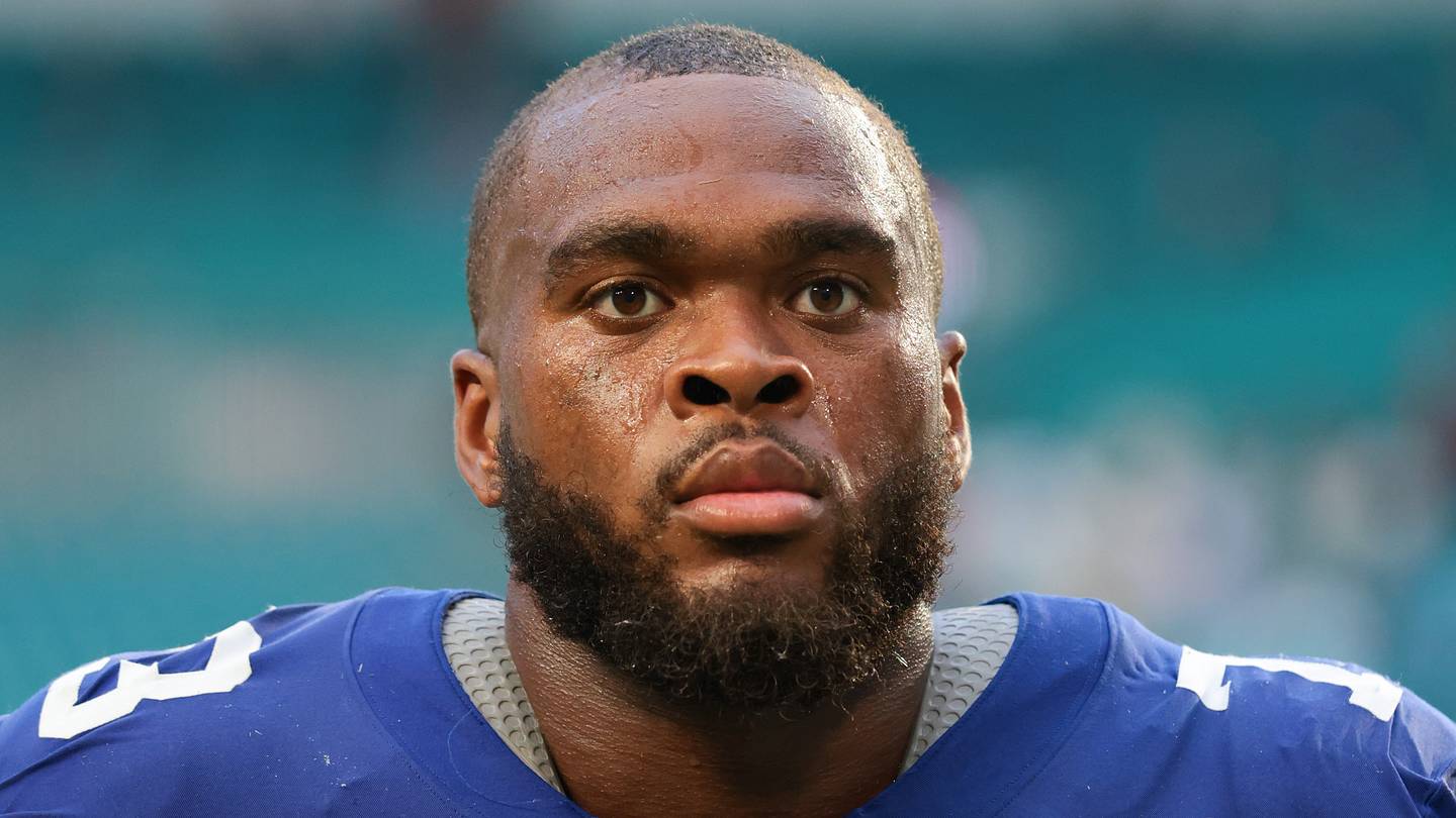 Former Giants Draft Picks Evan Neal and Azeez Ojulari Sign With Raiders' Practice Squad