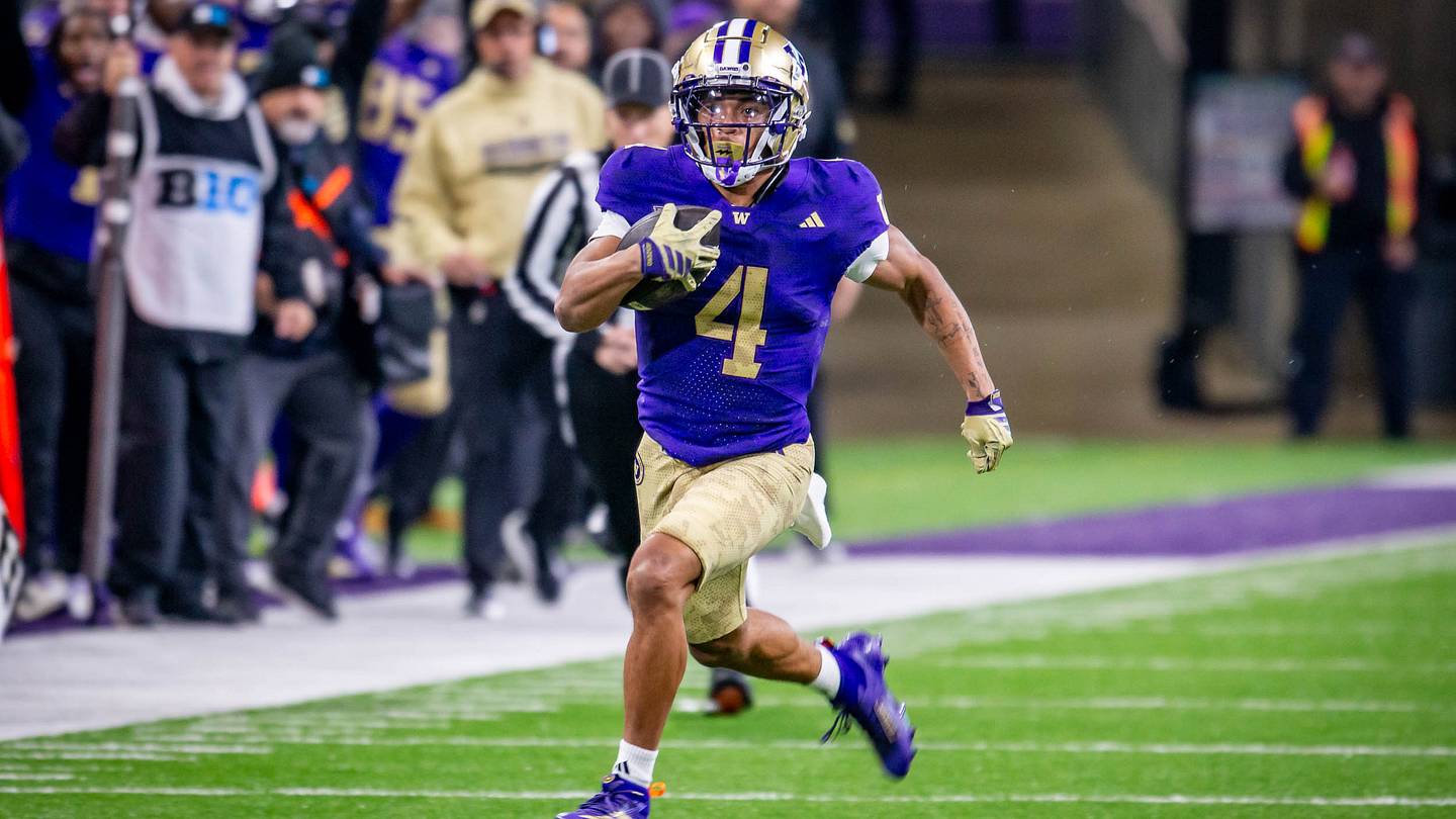 Huskies Expect To Use RB Committee, Order Undetermined