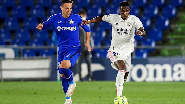 Duelo ocorre no Santiago Bernabéu, casa merengue