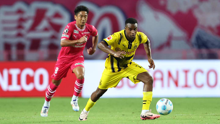 Youssoufa Moukoko, Shinji Kagawa