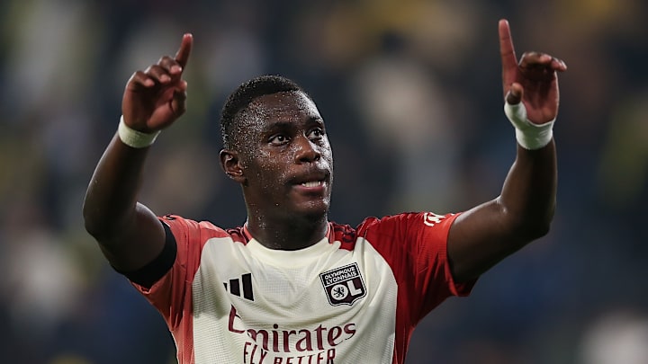 Moussa Niakhate et l'OL veulent décrocher leur ticket pour les huitièmes de finale de la Ligue Europa jeudi 