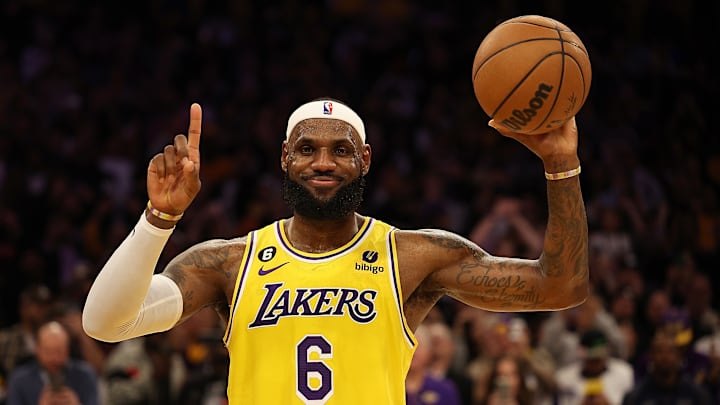 LeBron tiene el mejor salario dentro de la plantilla de los Lakers