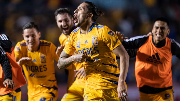 Tigres UANL v Santos Laguna - Playoffs Torneo Grita Mexico A21 Liga MX