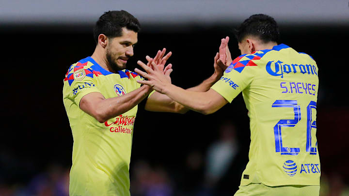 Henry Martin y Salvador Reyes, América Henry Martin y Salvador Reyes, América