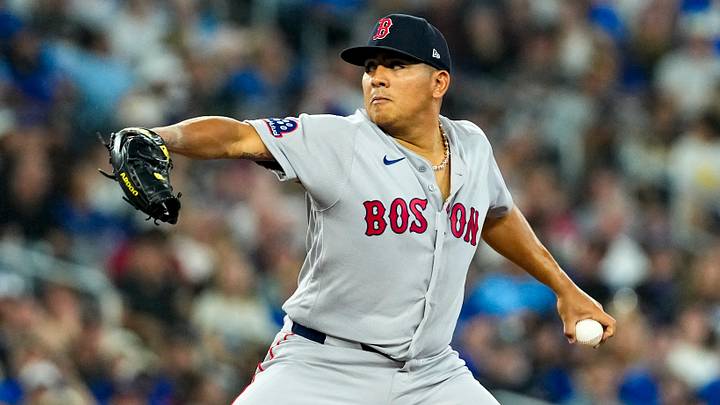 Aug 12, 2026; Toronto, Ontario, CAN; Boston Red Sox pitcher Ranger Suarez (55) pitches to the Toronto Blue Jays during the second inning at Rogers Centre. Mandatory Credit: Kevin Sousa-Imagn Images Aug 12, 2026; Toronto, Ontario, CAN; Boston Red Sox pitcher Ranger Suarez (55) pitches to the Toronto Blue Jays during the second inning at Rogers Centre. Mandatory Credit: Kevin Sousa-Imagn Images