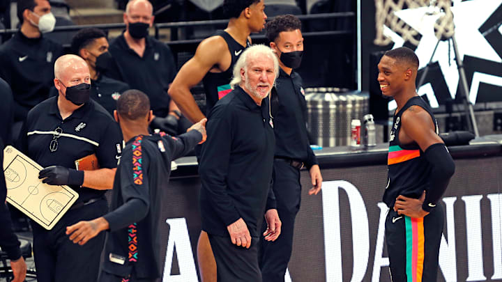 Gregg Popovich, Dejounte Murray, Lonnie Walker