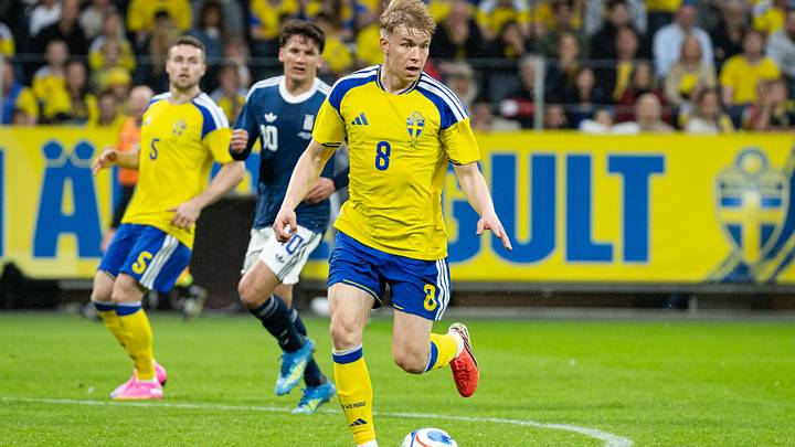Sweden v Greece - International Friendly