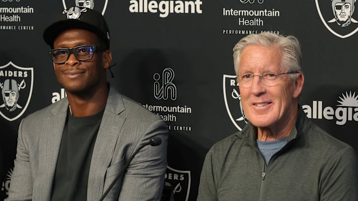 Las Vegas Raiders Introduce Geno Smith