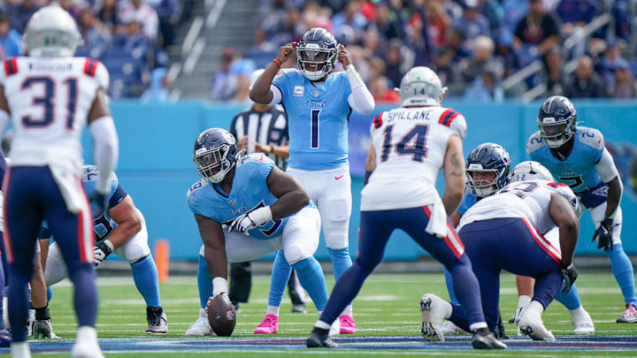Tennessee Titans quarterback Cam Ward (1) calls a play during the second quarter against the New England Patriots at Nissan Stadium in Nashville, Tenn., Sunday, Oct. 19, 2025. Tennessee Titans quarterback Cam Ward (1) calls a play during the second quarter against the New England Patriots at Nissan Stadium in Nashville, Tenn., Sunday, Oct. 19, 2025.
