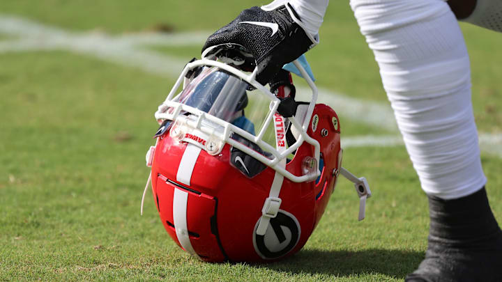 Oct 28, 2023; Jacksonville, Florida, USA; A detail view of a Georgia Bulldogs helmet prior to the game against the Florida Gators at EverBank Stadium. Mandatory Credit: Kim Klement Neitzel-Imagn Images Oct 28, 2023; Jacksonville, Florida, USA; A detail view of a Georgia Bulldogs helmet prior to the game against the Florida Gators at EverBank Stadium. Mandatory Credit: Kim Klement Neitzel-Imagn Images