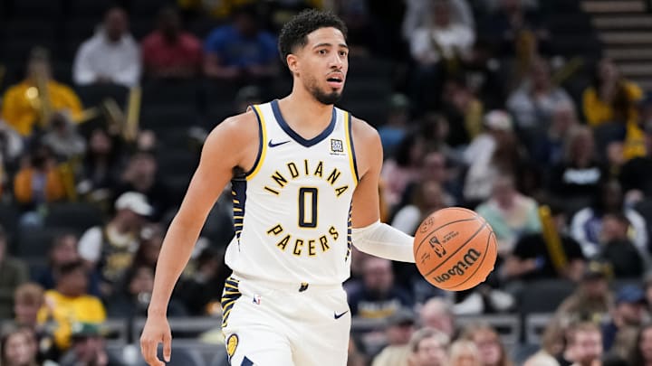 Charlotte Hornets v Indiana Pacers