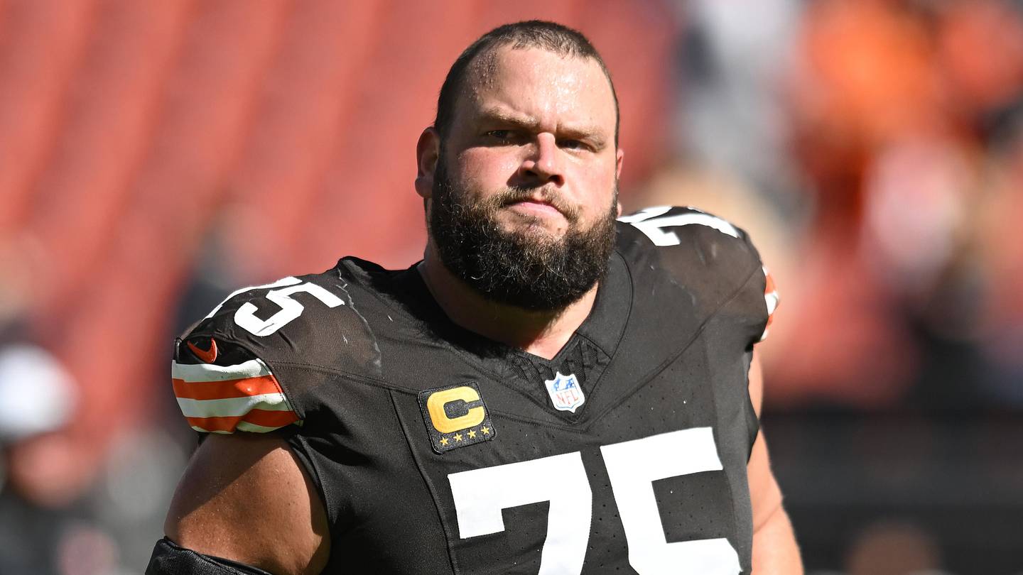 Browns Coach Thinks Joel Bitonio Would’ve Kept Playing if It