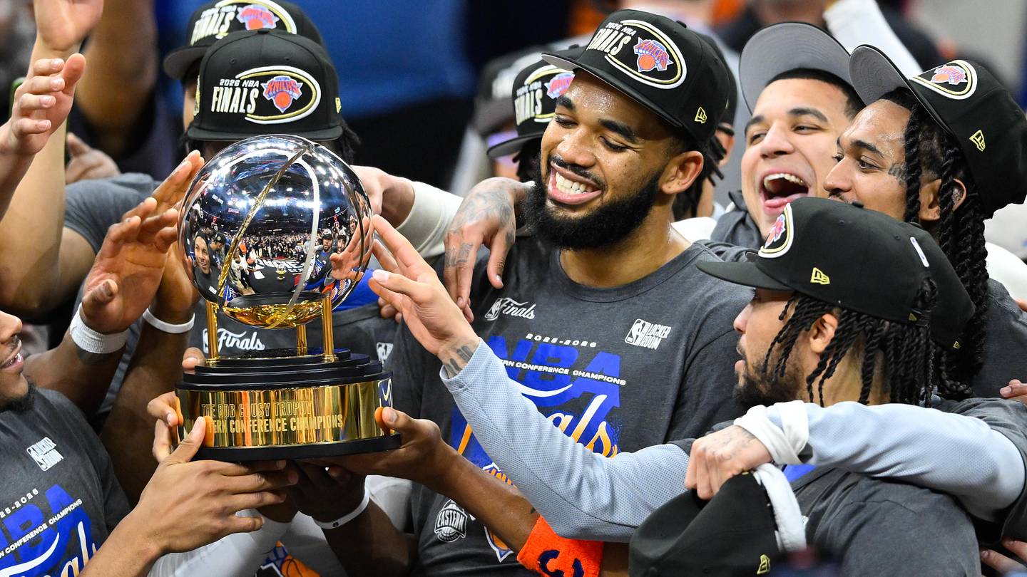 Kentucky alumnus KAT leads the Knicks to the NBA Finals for the first ...