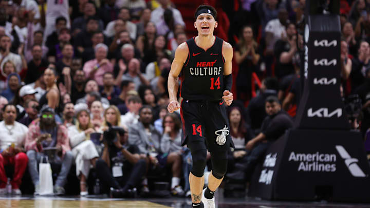 Los Angeles Lakers v Miami Heat