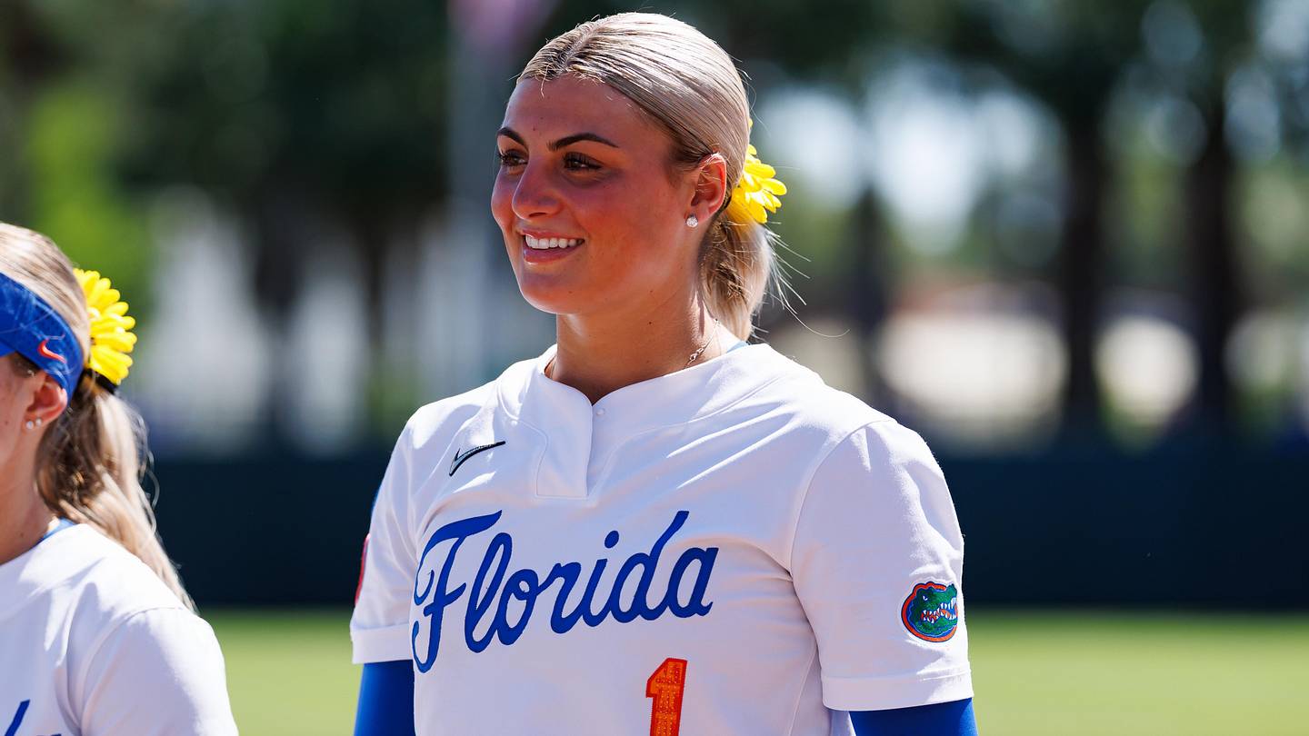 Florida Softball Freshman Caroline Stanton Celebrates High School Graduation with Gators Ahead of Super Regional