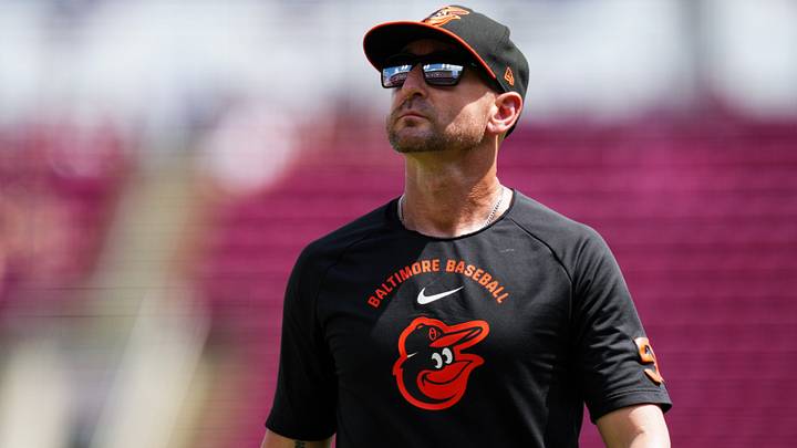 Jul 5, 2026; Cincinnati, Ohio, USA; Baltimore Orioles manager Craig Albernaz walks to the dugout during a stop in play in the game against the Cincinnati Reds in the eighth inning at Great American Ball Park. Mandatory Credit: Aaron Doster-Imagn Images Jul 5, 2026; Cincinnati, Ohio, USA; Baltimore Orioles manager Craig Albernaz walks to the dugout during a stop in play in the game against the Cincinnati Reds in the eighth inning at Great American Ball Park. Mandatory Credit: Aaron Doster-Imagn Images