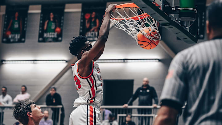 Maumelle hires Jeremy Hall as their new boy's basketball head coach.